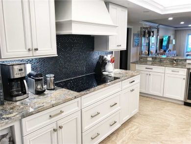 Beach Vacation Condos on Longboat Key BEACHFRONT